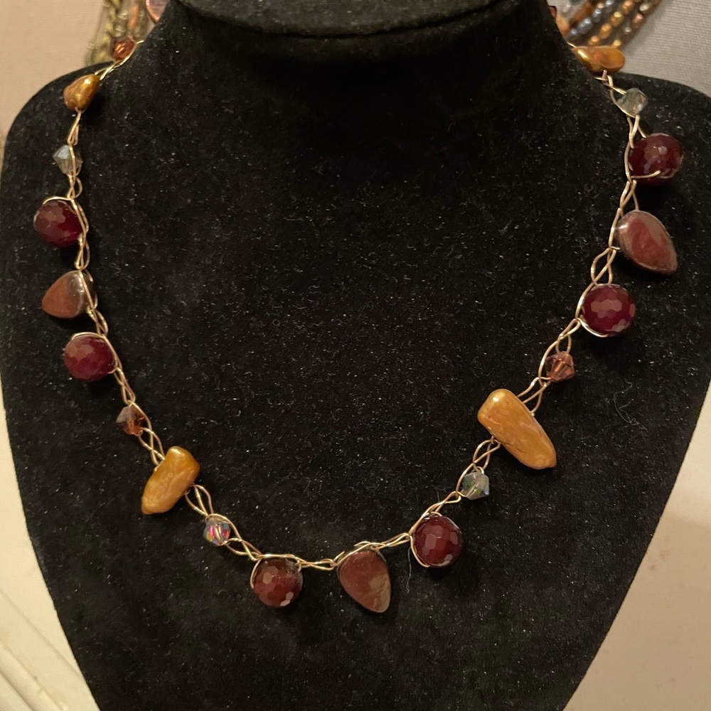 PEARL AND ASSORTED STONE CHOKER